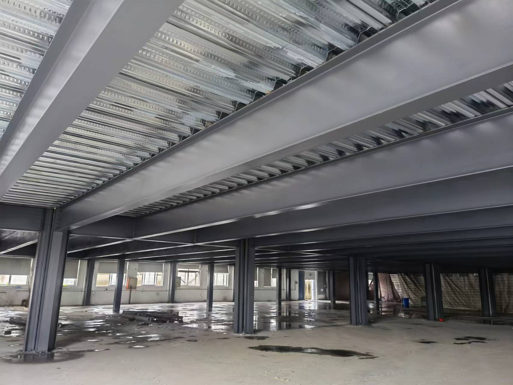 上海厂房装修-上海电器公司钢结构隔层搭建